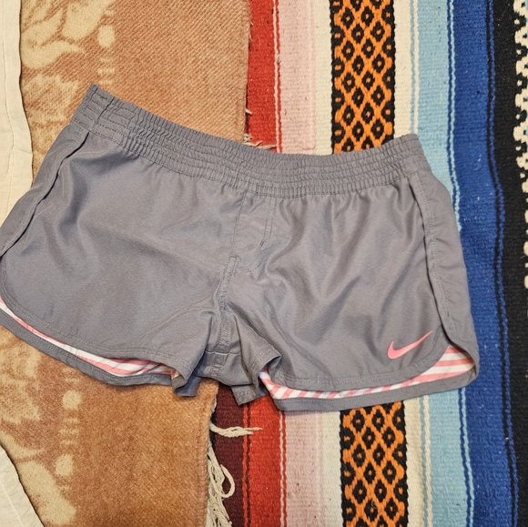 Women's Nike Reversable Athletic Shorts - Picture 1 of 7